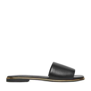 Klapki Lasocki. Czarne klapki Lasocki, bez wzorów, bez obcasa. Za 129,99 zł.