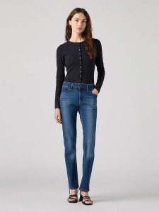 Levi´s Dżinsy "Stealing The Show" - Slim fit - w kolorze granatowym rozmiar: W28/L34. Niebieskie jeansy z aplikacjami. Za 166,88 zł.