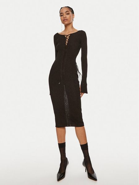 Patrizia Pepe Sukienka koktajlowa 8A1331 K1QZA K250 Czarny Slim Fit. Czarne sukienki Patrizia Pepe, bez wzorów, z syntetyku, wizytowe, bez kołnierzyka, bez ramiączek. Za 649,99 zł.