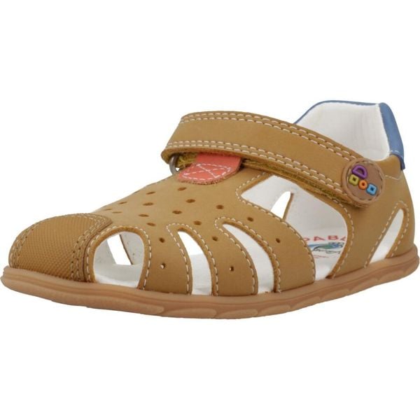 Sandały PABLOSKY 067484P Brązowy. Brązowe buty trekkingowe PABLOSKY, z syntetyku, bez zapięcia. Za 255,99 zł.