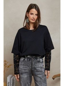 Plume Bluza "Reyne" w kolorze czarnym rozmiar: M. Czarne bluzy Plume, m, bez wzorów, z koronki, bez kaptura. Za 127,35 zł.