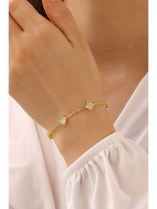 Miu Silver Srebrna bransoletka z masą perłową rozmiar: onesize. Brązowe bransoletki Miu Silver, z perłą, srebrne. Za 156,24 zł.