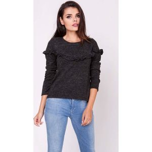 Sweter w kolorze czarnym. Czarne swetry klasyczne marki Kolorowa Klasyka, z falbankami. W wyprzedaży za 64,95 zł.