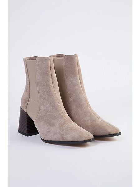 Trendyol Botki w kolorze beżowym rozmiar: 39. Brązowe botki Trendyol, bez wzorów, bez obcasa, bez zapięcia. Za 176,08 zł.