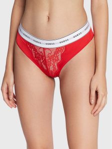 Guess Stringi Belle O2BE00 KBBT0 Czerwony. Czerwone stringi Guess, z aplikacjami, z syntetyku. Za 89,99 zł.