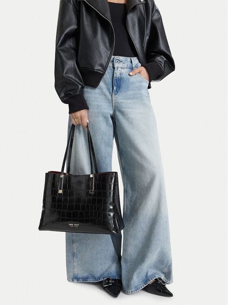 Nine West Torebka CEO-BROOME EDITION-LDA9533 Czarny. Czarne torebki klasyczne Nine West, bez wzorów, bez dodatków. Za 329,99 zł.