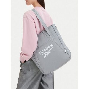 Torebka Reebok. Szare shopper bag Reebok, bez wzorów, bez dodatków. Za 129,99 zł.