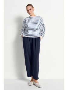 Rich & Royal Bluza w kolorze kremowym rozmiar: M. Brązowe bluzy Rich & Royal, m, bez wzorów, bez kaptura. Za 149,45 zł.