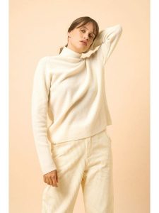 Just Cashmere Kaszmirowy golf "Alyssa" w kolorze kremowym rozmiar: L. Brązowe golfy Just Cashmere, bez wzorów, z kaszmiru. Za 421,67 zł.