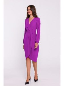 Stylove Sukienka w kolorze fioletowym rozmiar: M. Różowe sukienki Stylove, na co dzień, m, bez wzorów, bez kołnierzyka, bez ramiączek, midi, proste. Za 237,17 zł.