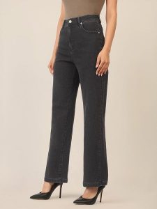 APART Dżinsy - Comfort fit - w kolorze czarnym rozmiar: 44. Czarne jeansy Apart, bez wzorów, z podwyższonym stanem. Za 165,99 zł.