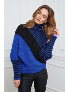 Joséfine Sweter "Karina" w kolorze czarno-niebieskim rozmiar: L. Czarne swetry oversize Joséfine, l, bez wzorów, ze splotem, bez ramiączek. Za 127,95 zł.