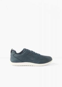 Buty barefoot marki Brütting z elastyczną podeszwą. Niebieskie buty sportowe bonprix, bez wzorów, bez zapięcia. Za 189,99 zł.