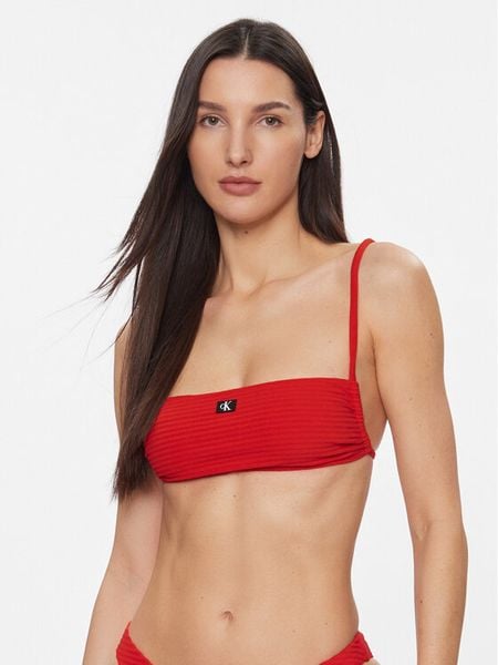 Calvin Klein Swimwear Góra od bikini KW0KW02467 Czerwony. Czerwone bikini Calvin Klein Swimwear, bez wzorów, z syntetyku. Za 149,99 zł.