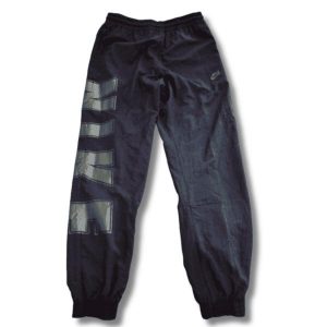 Spodnie sportowe Nike Sportswear Woven Pants. Czarne spodnie dresowe Nike, l, bez wzorów, z dresówki, do koszykówki. Za 227,00 zł.