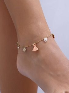 Luja Bijoux Pozłacana bransoletka z elementami ozdobnymi na kostkę rozmiar: onesize. Żółte bransoletki Luja Bijoux, pozłacane. Za 65,69 zł.