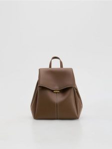 Plecak z imitacji skóry - beżowy. Brązowe plecaki Reserved. Za 139,99 zł.