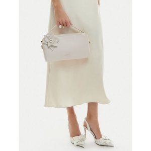 Torebka GINO ROSSI. Białe torebki klasyczne Gino Rossi, bez wzorów, bez dodatków. Za 299,99 zł.