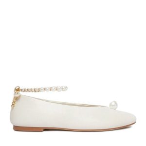 Baleriny GINO ROSSI. Białe balerinki Gino Rossi, bez wzorów, bez obcasa, bez zapięcia. Za 349,99 zł.