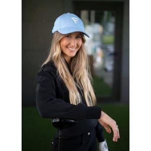 Czapka golfowa Merion – Regulowana, oddychająca, lekka, ochrona UV. Niebieskie czapki FLAIRWAY GOLF, bez wzorów, sportowe. Za 106,00 zł.