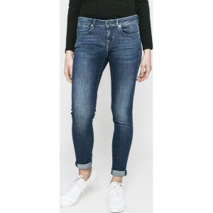 Guess Jeans - Jeansy Jegging. Jeansy marki Guess Jeans. W wyprzedaży za 399,90 zł.