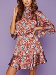 Milan Kiss Sukienka w kolorze brązowo-niebieskim ze wzorem rozmiar: S. Brązowe sukienki Milan Kiss, s, bez wzorów, bez kołnierzyka, bez ramiączek, mini. Za 110,04 zł.