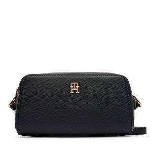 Torebka Tommy Hilfiger. Czarne listonoszki TOMMY HILFIGER, bez wzorów, bez dodatków. Za 449,99 zł.