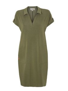 TATUUM Sukienka "Saco" w kolorze khaki rozmiar: S. Brązowe sukienki Tatuum, na co dzień, s, bez wzorów, bez kołnierzyka, bez ramiączek, midi, proste. Za 149,31 zł.