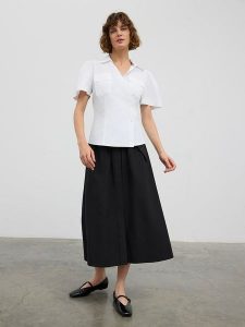 BGN Koszulka w kolorze białym rozmiar: 36. Białe bluzki BGN, bez wzorów, bez kołnierzyka, bez ramiączek. Za 65,99 zł.