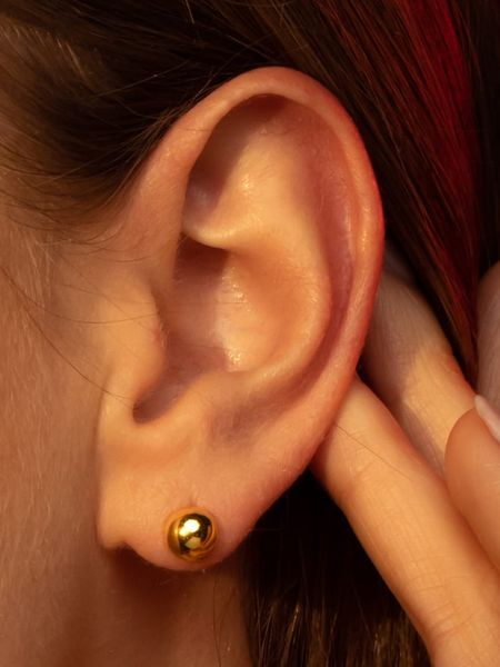 OR ÉCLAT Złote kolczyki-wkrętki "Puce" rozmiar: onesize. Czerwone kolczyki OR ÉCLAT, złote. Za 217,99 zł.