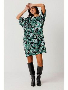 SKFK Sukienka "Geaxi" w kolorze zielono-czarnym rozmiar: M. Czarne sukienki SKFK, m, bez wzorów, z bawełny, bez kołnierzyka, bez ramiączek, mini. Za 187,99 zł.