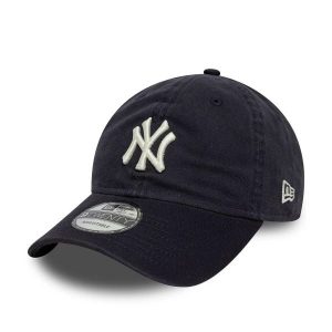 Czapka baseballowa damska New York Yankees New Era 9Twenty Washed Script. Niebieskie czapki New Era, z aplikacjami, z bawełny, eleganckie. Za 149,50 zł.