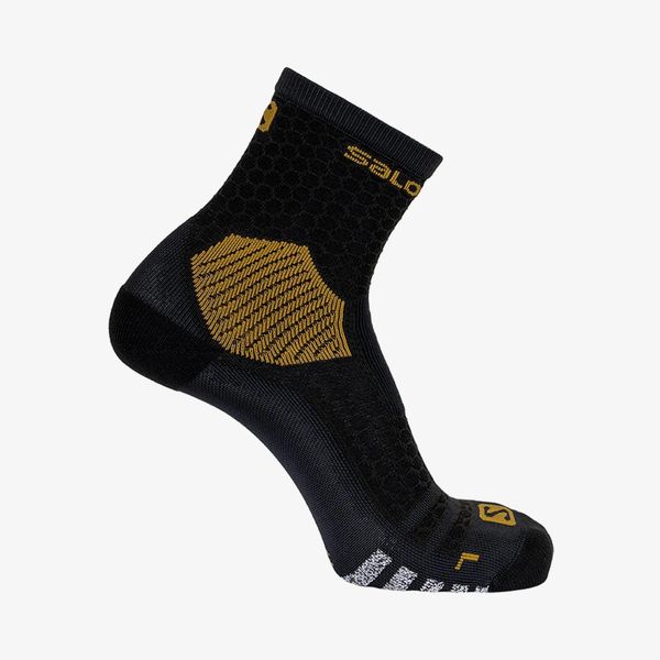 Skarpetki do biegania Salomon NSO Long Run. Czarne skarpetki Salomon, bez wzorów. Za 129,00 zł.