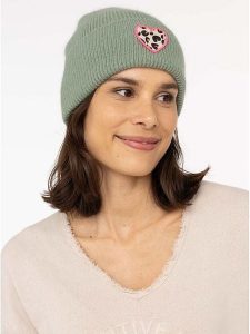 Zwillingsherz Czapka "Leo-Herz" w kolorze zielonym rozmiar: onesize. Zielone czapki Zwillingsherz, bez wzorów, z materiału. Za 86,99 zł.