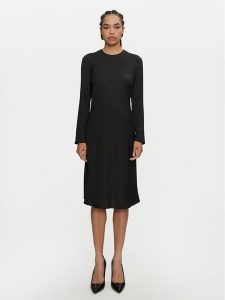 Calvin Klein Sukienka codzienna K20K207683 Czarny Regular Fit. Czarne kombinezony Calvin Klein, na co dzień, bez wzorów, z syntetyku, bez kołnierzyka, bez ramiączek, proste. Za 679,99 zł.