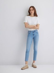 MAVI Dżinsy - Skinny fit - w kolorze błękitnym rozmiar: W26/L30. Niebieskie jeansy Mavi, bez wzorów. Za 144,95 zł.