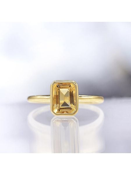 DIAMOND & CO Złoty pierścionek "Classy" z cytrynem rozmiar: 62. Brązowe pierścionki Diamond & Co, z cytrynem, złote. Za 908,97 zł.