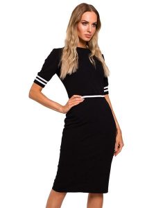 Made of emotion Sukienka w kolorze czarnym rozmiar: S. Czarne sukienki Made Of Emotion, s, bez wzorów, bez kołnierzyka, bez ramiączek, midi. Za 219,45 zł.