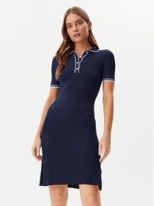 Guess Sukienka dzianinowa W5GK84 Z3L10 Granatowy Regular Fit. Niebieskie kombinezony Guess, l, z aplikacjami, z dzianiny, bez kołnierzyka, bez ramiączek. Za 289,99 zł.