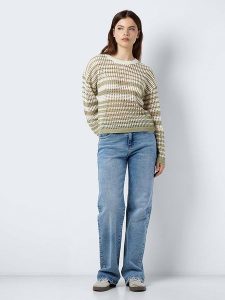 Noisy may Sweter "Jola" w kolorze khaki rozmiar: M. Brązowe swetry oversize Noisy may, m, bez wzorów, bez ramiączek. Za 48,28 zł.