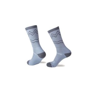 Skarpety Trekkingowe Na Giean Boulder Way Medium Crew Forest Dawn. Szare skarpetki NA GIEAN, bez wzorów. Za 79,99 zł.