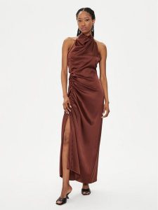 Gestuz Sukienka letnia Walery 10908960 Brązowy Relaxed Fit. Brązowe kombinezony Gestuz, na lato, bez wzorów, z wiskozy, bez kołnierzyka, bez ramiączek. Za 539,99 zł.