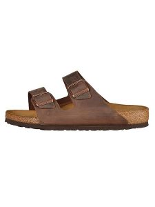 Birkenstock Skórzane klapki "Arizona" w kolorze brązowym rozmiar: 39. Brązowe klapki Birkenstock, bez wzorów, bez obcasa. Za 452,45 zł.