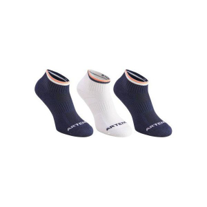Skarpety sportowe RS500 3 pary. Skarpetki marki ARTENGO. Za 24,99 zł.