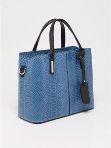 Victor & Hugo Paris Skórzana torebka "Rafa" w kolorze niebieskim - 32 x 25 x 13,5 cm rozmiar: onesize. Niebieskie torebki klasyczne Victor & Hugo Paris, bez wzorów, z materiału, przez ramię, bez dodatków. Za 260,99 zł.