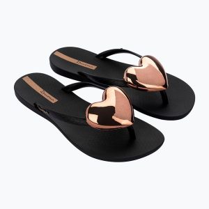 Japonki damskie Ipanema Maxi Fashion. Czarne klapki Ipanema, bez wzorów, z materiału, bez obcasa. Za 109,99 zł.