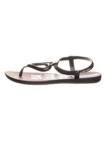 Ipanema Sandały w kolorze czarnym rozmiar: 35/36. Czarne sandały Ipanema, bez wzorów, z otwartym noskiem, bez obcasa, bez zapięcia. Za 62,03 zł.