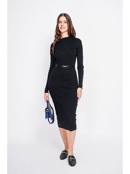 ASSUILI Sukienka dzianinowa w kolorze czarnym rozmiar: 42. Czarne sukienki Assuili, bez wzorów, z dzianiny, klasyczne, bez kołnierzyka, bez ramiączek, midi. Za 122,09 zł.