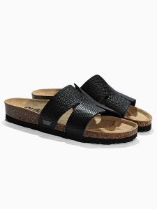 Sunbay Klapki "Jeel" w kolorze czarnym rozmiar: 40. Czarne klapki Sunbay, bez wzorów, z otwartym noskiem, bez obcasa. Za 127,95 zł.