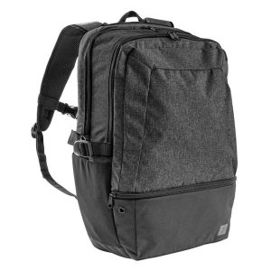 Plecak sportowy Kipsta Essential 33 L. Czarne plecaki DECATHLON. Za 99,99 zł.